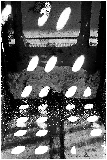 jeu d'ombres et de lumires dans le port de Granville.  2010 Christophe Letellier tous droits rservs. Reproduction interdite sans autorisation